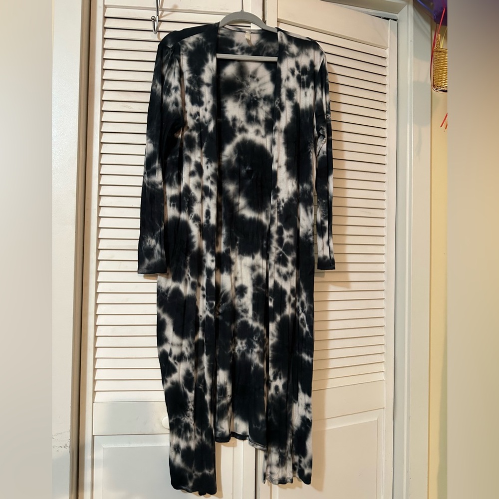 Magic Fit tie dyed long sleeve cardigan